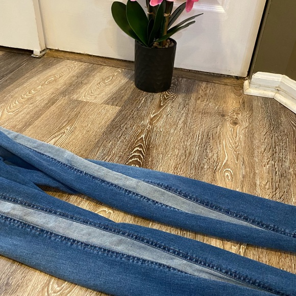 Women’s William Rast size 27 jeans. - Picture 4 of 6